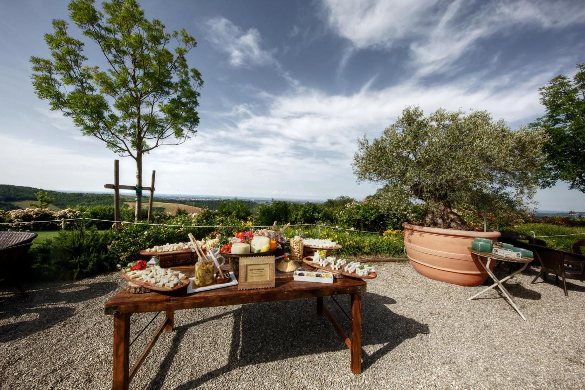 Parco Di Montebello Quattro Castella Dış mekan fotoğraf